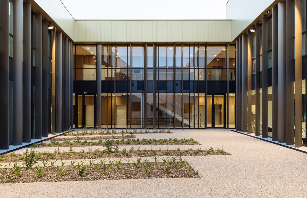 Vue extérieure du Conservatoire d'Abbeville conçu par Chabanne